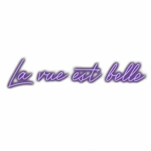 La vie est belle" in purple cursive handwriting.